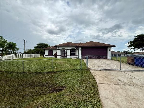 4401 27th ST SW, LEHIGH ACRES, FL 33973