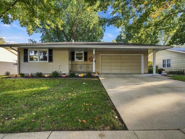 1211 Searle Drive , Normal, IL 61761