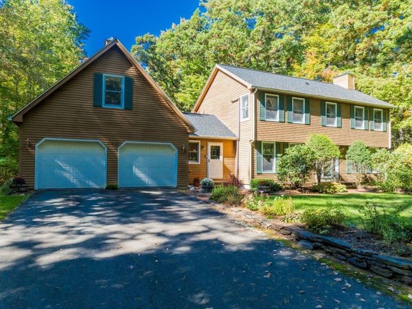 166 Harkness Road, Amherst, MA 01002