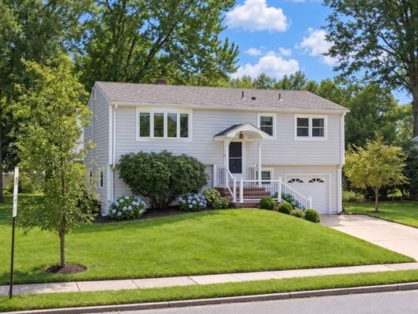 389 Durham Ave, Edison, NJ 08817