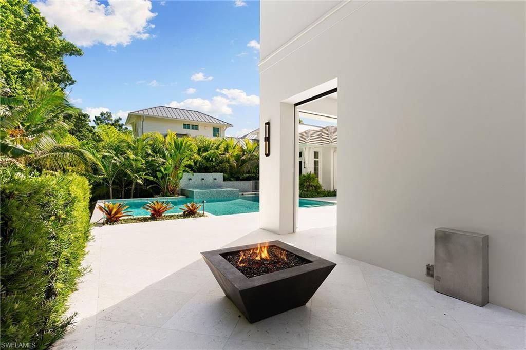 3277 Gordon Dr, Naples, FL 34102 Photo