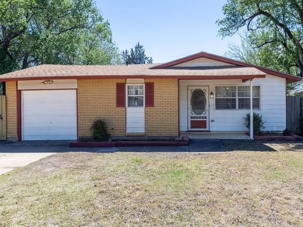 526 NW Glendale Drive, Lawton, OK 73507
