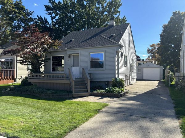 411 Leroy Avenue, Clawson, MI 48017