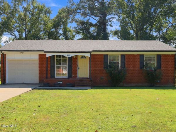 205 Shamrock Drive , Jacksonville, NC 28540