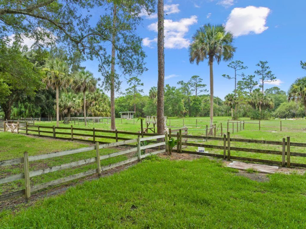 4900 2nd Street, Vero Beach, FL 32968 Photo
