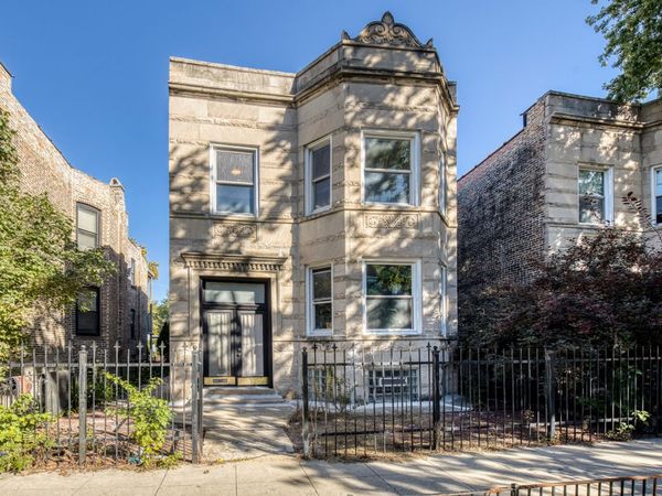 3122 W Fullerton Street , Unit 2, Chicago, IL 60647