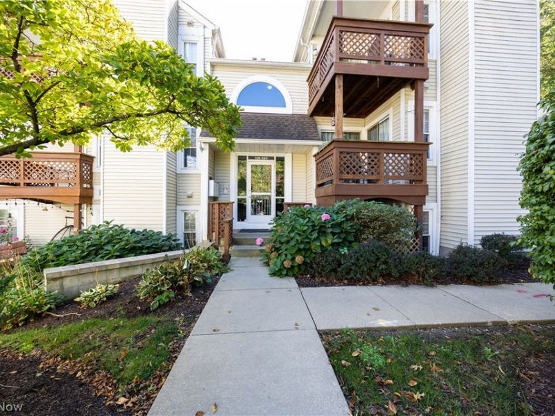 1328 Cedarwood Drive, Unit #D2, Westlake, OH 44145 Photo 1