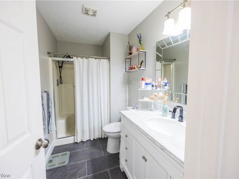 1328 Cedarwood Drive, Unit #D2, Westlake, OH 44145 Photo 16