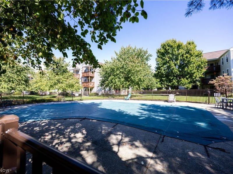 1328 Cedarwood Drive, Unit #D2, Westlake, OH 44145 Photo 28