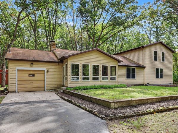 6676 S Walker Road, Fruitport, MI 49415
