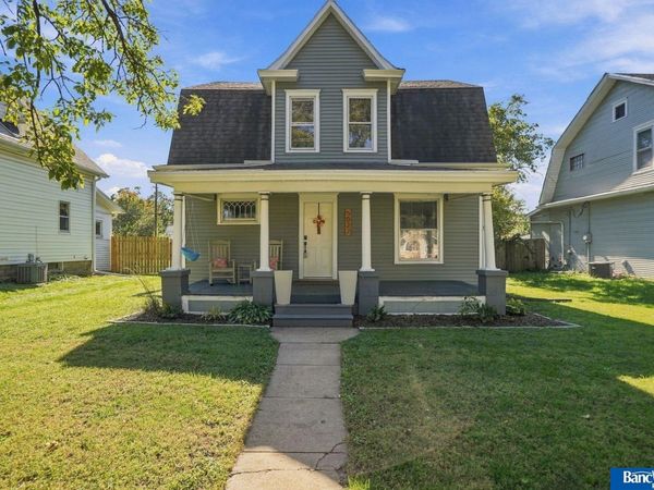 5027 Knox Street, Lincoln, NE 68504