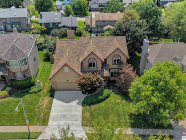 16167 Chicago Street, Omaha, NE 68118