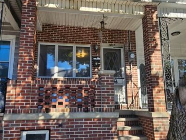 1017 E CENTRE STREET, MAHANOY CITY, PA 17948