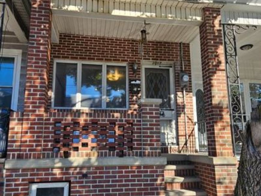 1017 E Centre Street, Mahanoy City, PA 17948 Main Photo