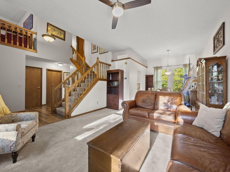 5146 Drumcliff Court, Columbus, OH 43221 Photo 10