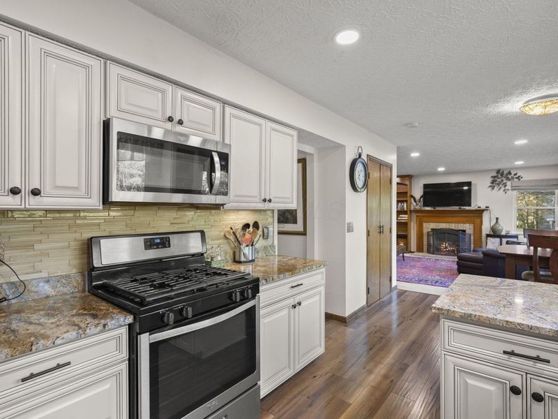 5146 Drumcliff Court, Columbus, OH 43221 Photo 13