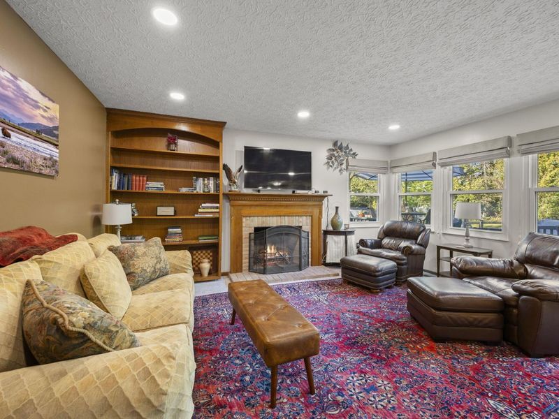5146 Drumcliff Court, Columbus, OH 43221 Photo 19