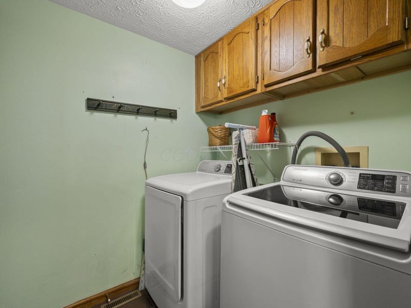 5146 Drumcliff Court, Columbus, OH 43221 Photo 22