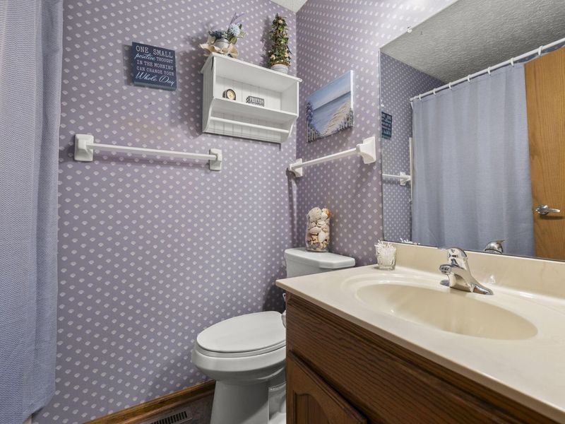 5146 Drumcliff Court, Columbus, OH 43221 Photo 33