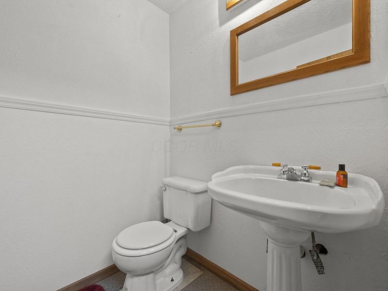 5146 Drumcliff Court, Columbus, OH 43221 Photo 42