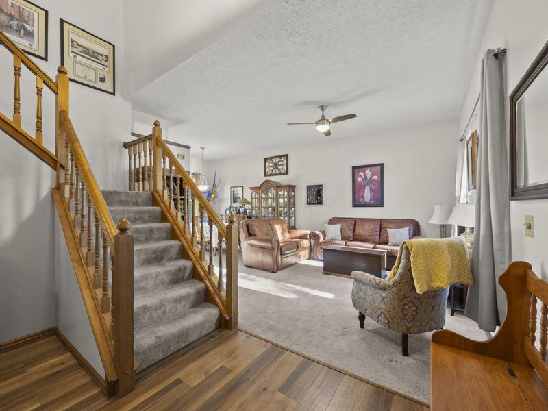 5146 Drumcliff Court, Columbus, OH 43221 Photo 7