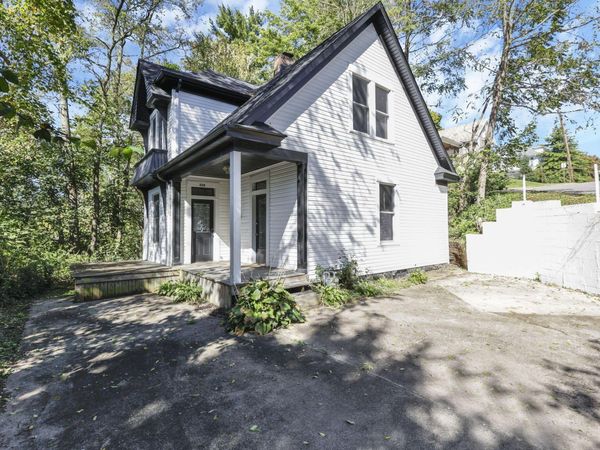 229 N Spring Street , Logan, OH 43138
