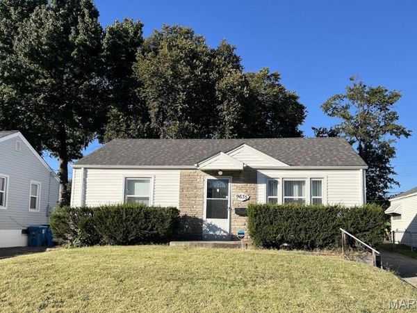 9635 Echo Lane , Overland, MO 63114