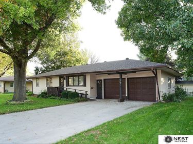 1210 N 18th Street, Beatrice, NE 68310