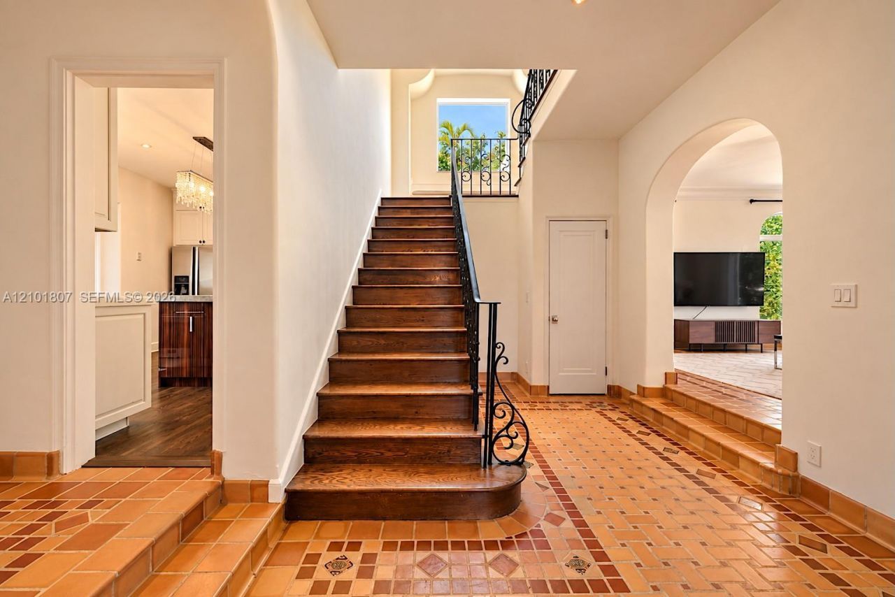 5800 La Gorce Dr , Miami Beach, FL 33140 Photo
