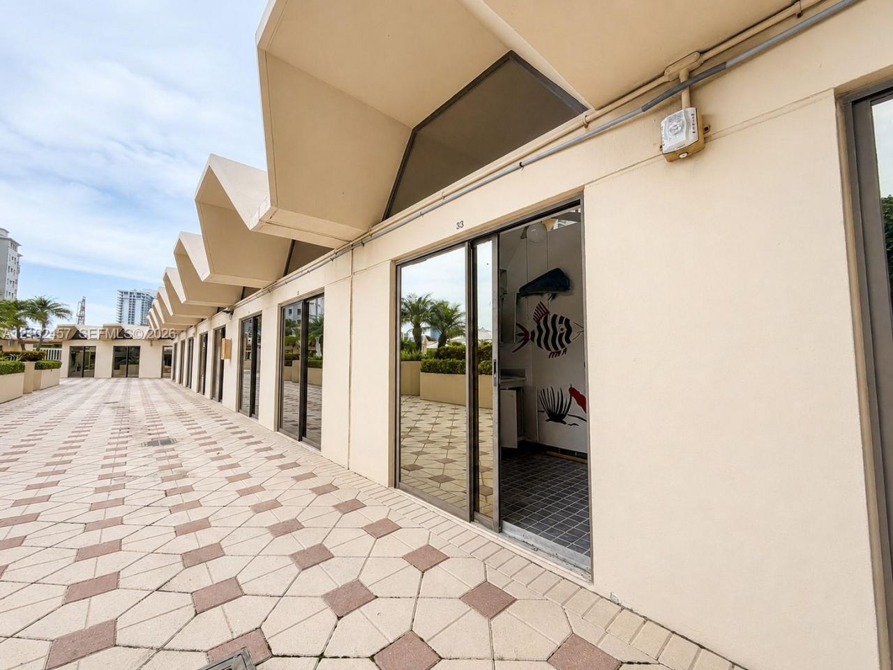 20191 E Country Club Dr , Unit CA33, Aventura, FL 33180 Photo