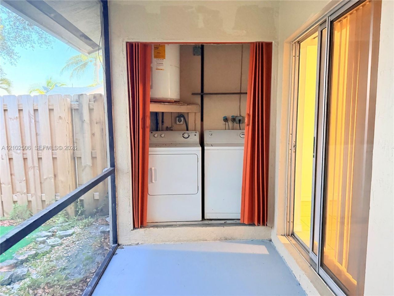 819 NE 214th Ln, Unit 1, Miami, FL 33179 Photo