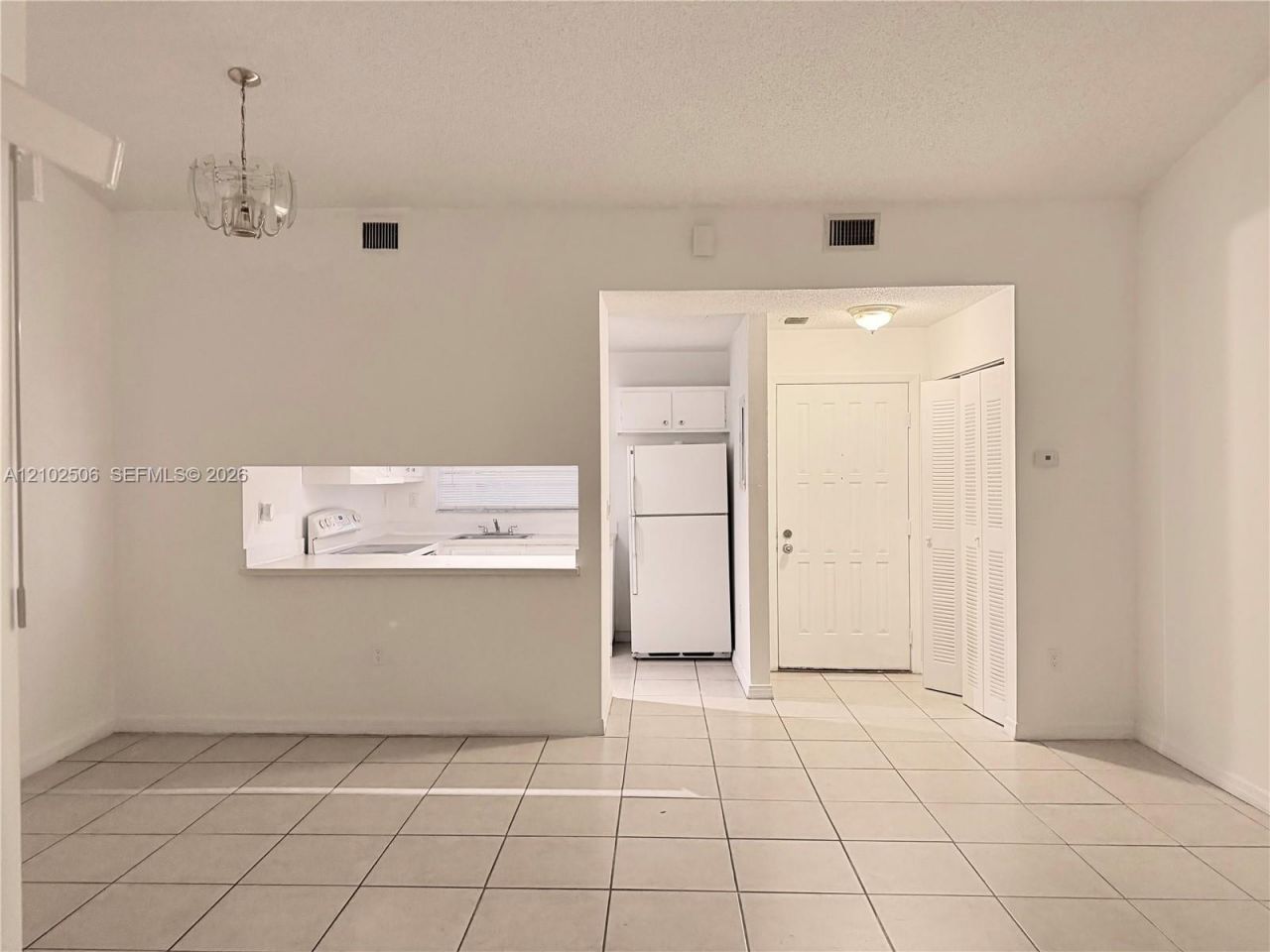 819 NE 214th Ln, Unit 1, Miami, FL 33179 Photo