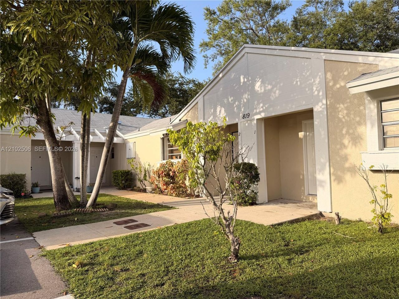 819 NE 214th Ln, Unit 1, Miami, FL 33179 Photo