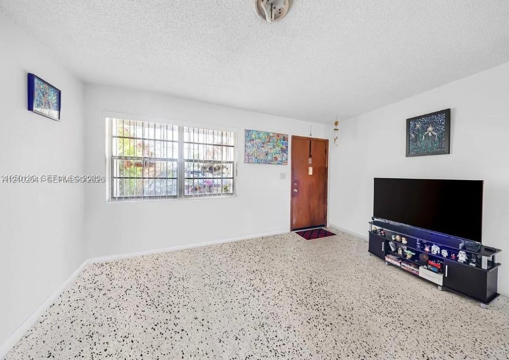 2602 SW 2nd St, Miami, FL 33135 Photo