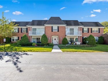 27 Hickory Hill Road, Unit C, Williamsville, NY 14221