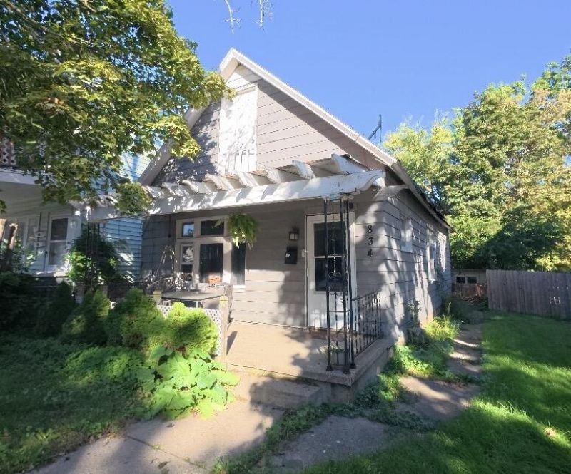 834 Alpine Avenue Nw, Grand Rapids, MI 49504 Main Photo