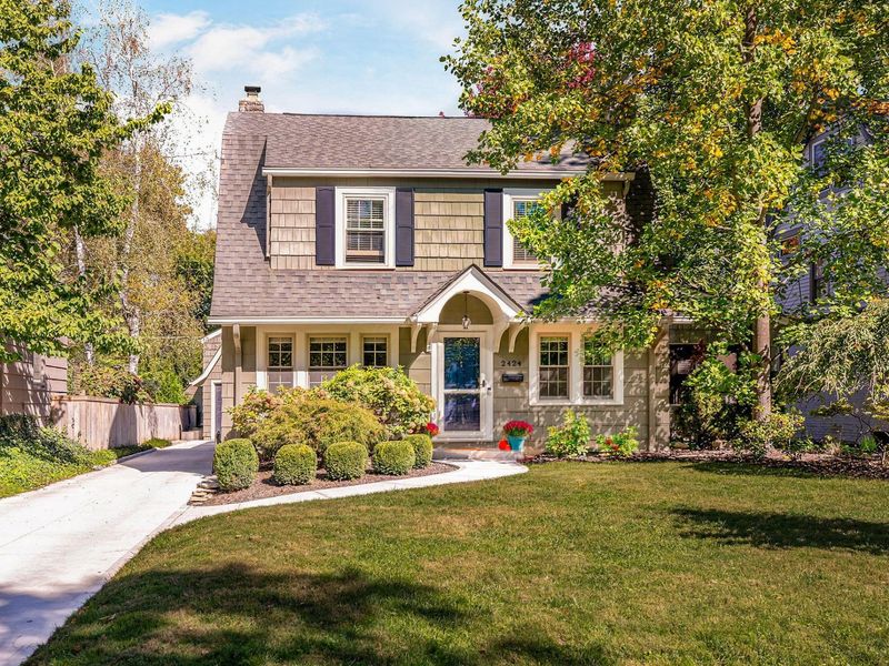2424 Plymouth Avenue, Columbus, OH 43209 Photo 1