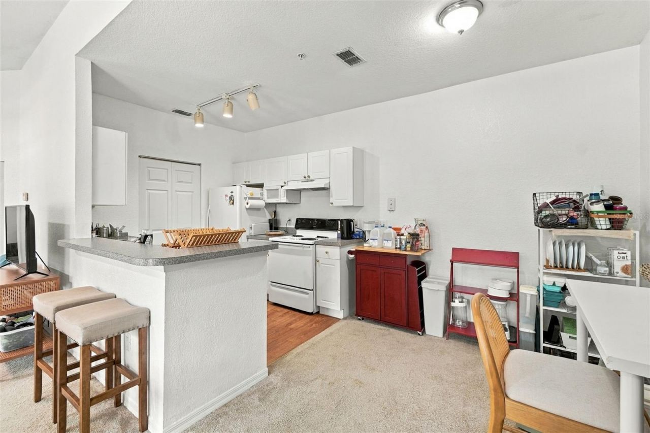 822 Grand Regency Point , Unit 201, Altamonte Springs, FL 32714 Photo