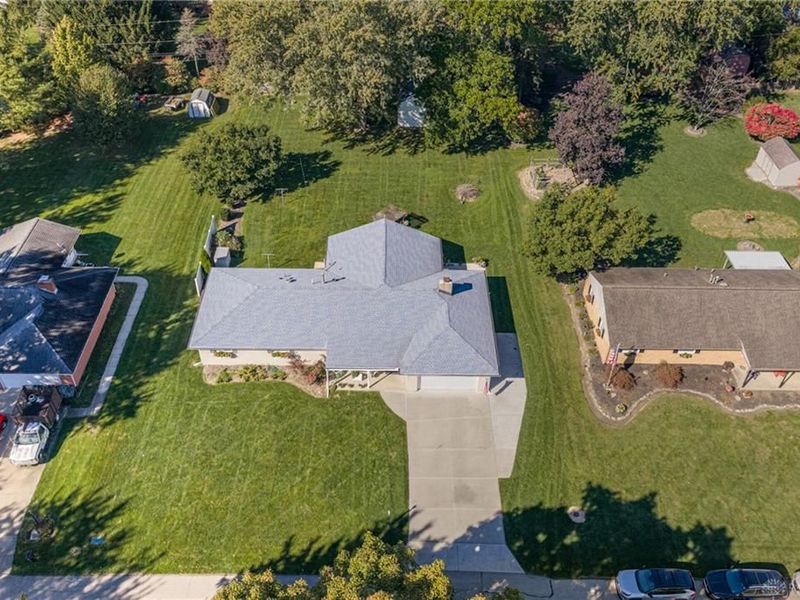 2125 Clearview Drive, Bellbrook, OH 45305 Photo 2