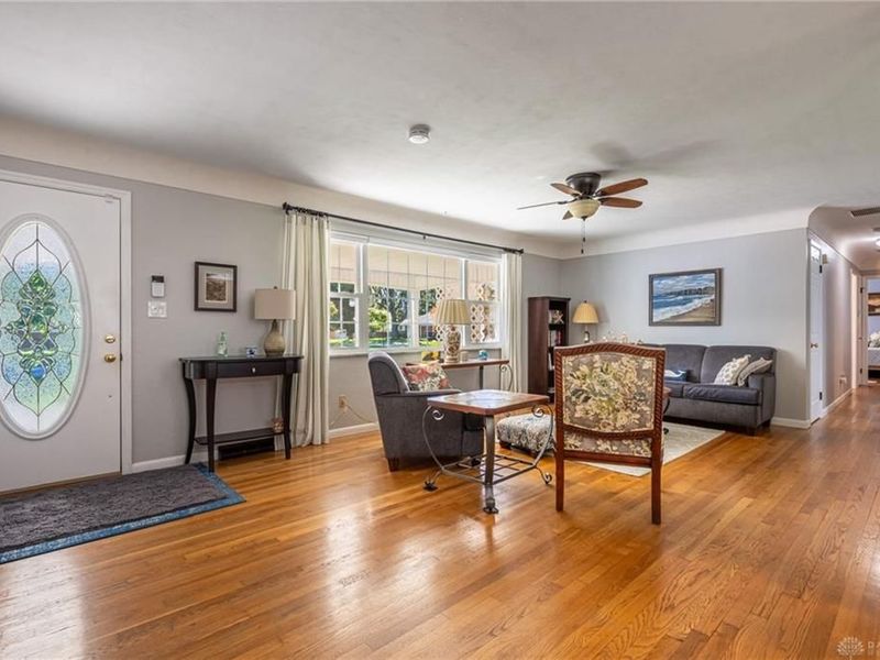 2125 Clearview Drive, Bellbrook, OH 45305 Photo 3