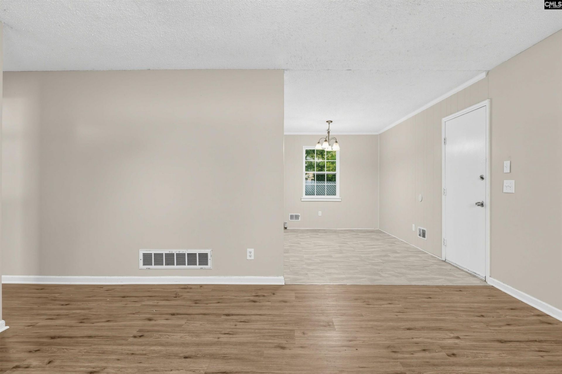 232 Oakglenn Drive Photo 11