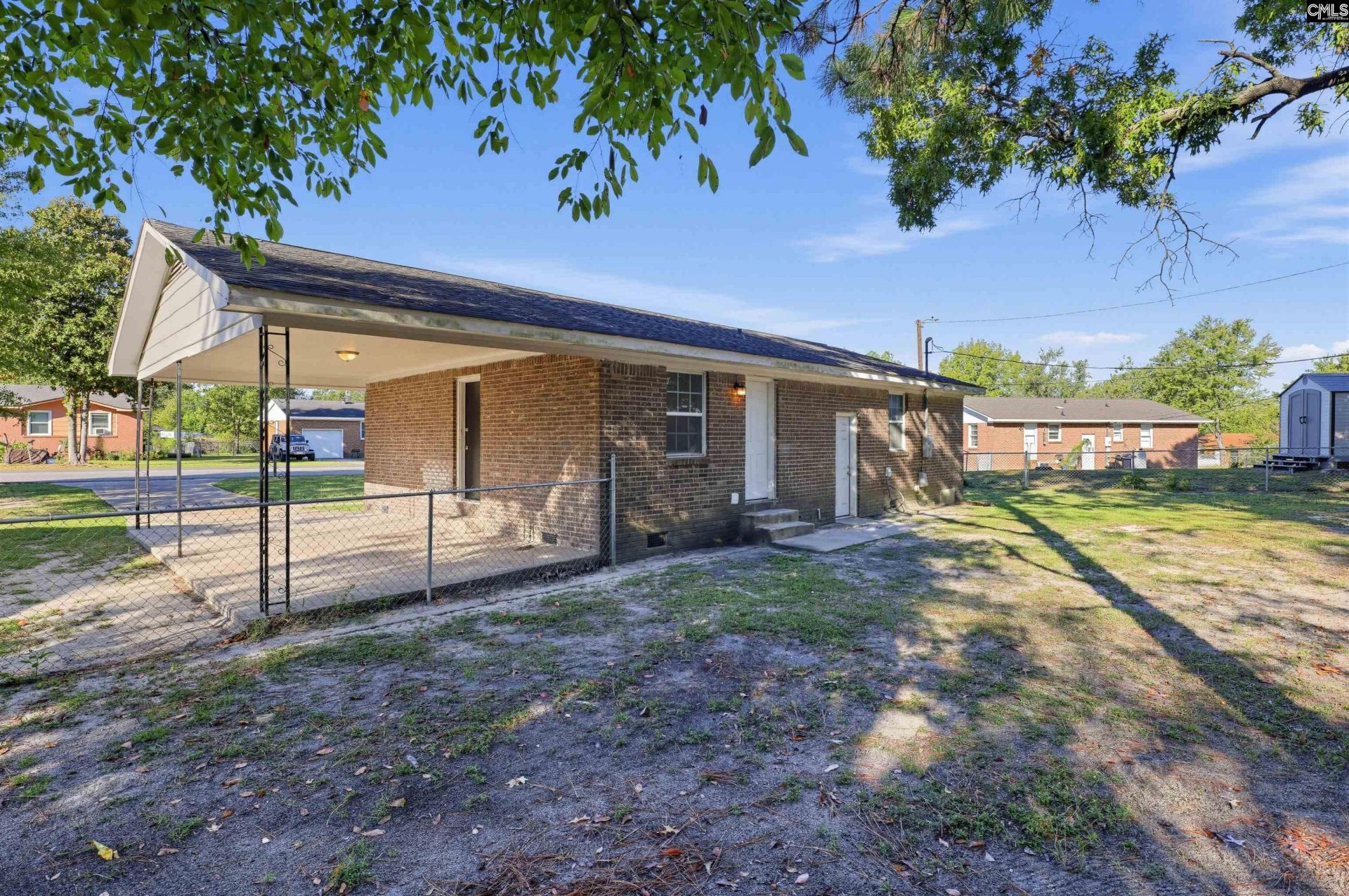 232 Oakglenn Drive Photo 5