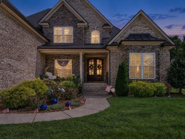 1819 Fairhaven Ln, Murfreesboro, TN 37128