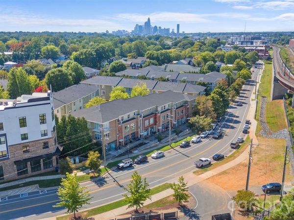 3564 N Davidson Street, Charlotte, NC 28205
