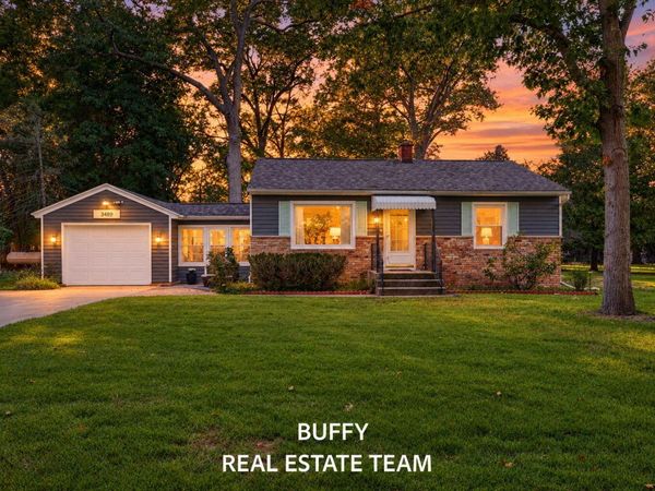 3489 Wickham Drive, Norton Shores, MI 49441