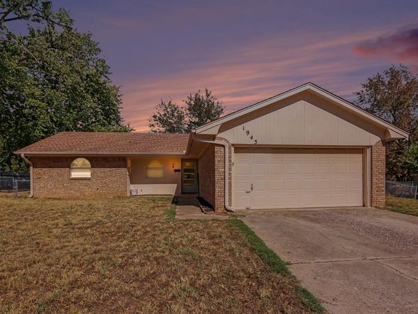 1945 Beverly Hills Street, Norman, OK 73072