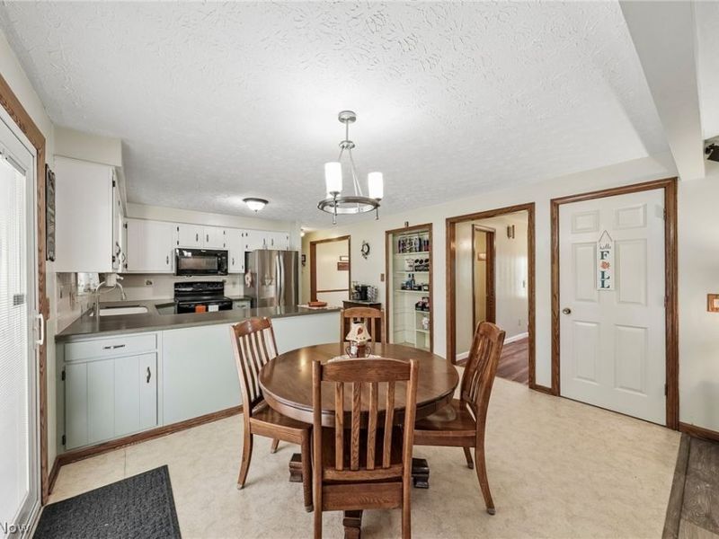 2337 Reno Drive NE, Louisville, OH 44641 Photo 14
