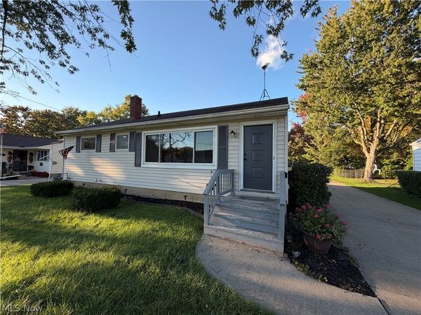 676 Lucille Drive, Elyria, OH 44035