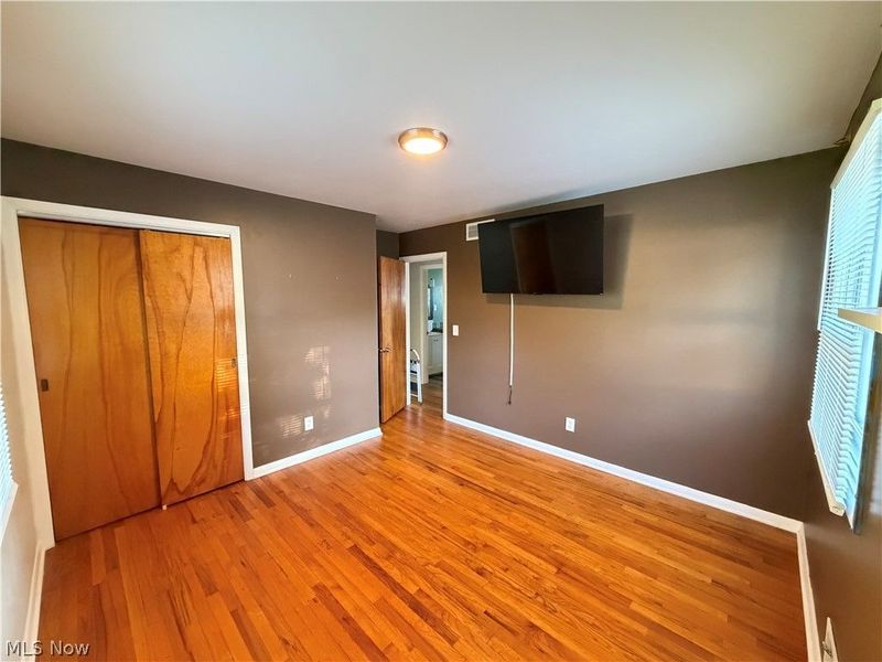 676 Lucille Drive, Elyria, OH 44035 Photo 12