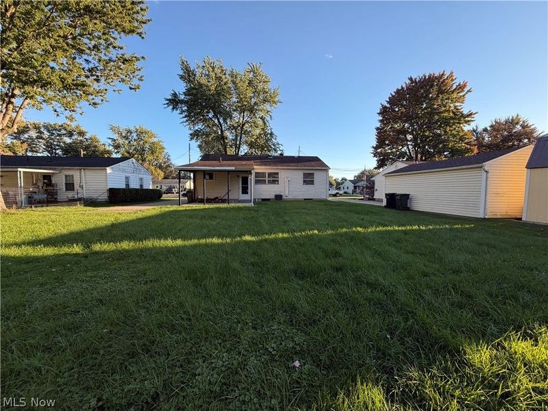 676 Lucille Drive, Elyria, OH 44035 Photo 2